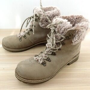 Gorpcore‎ Sherpa Snow Boots Womens 9.5 Taupe Suede Apres Ski AVELLINI Lug Sole